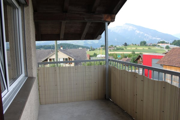 Charmante 2.5-Zimmer-Wohnung mit Bergblick in Spiez 10