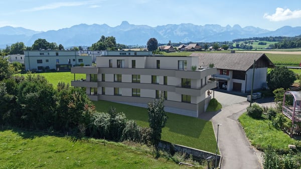 Attikawohnung mit Weitblick am Bachweg in Uttigen ... 1