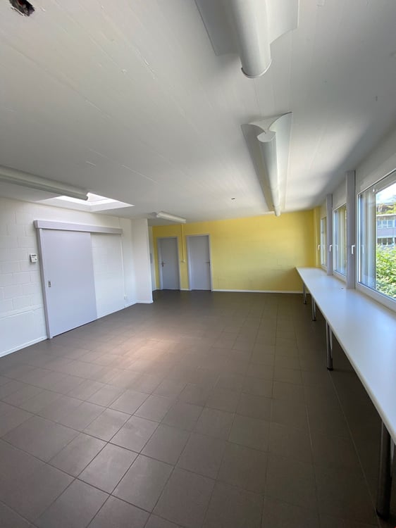 Moderne Büroräume an der Werkstrasse in Lyss 1