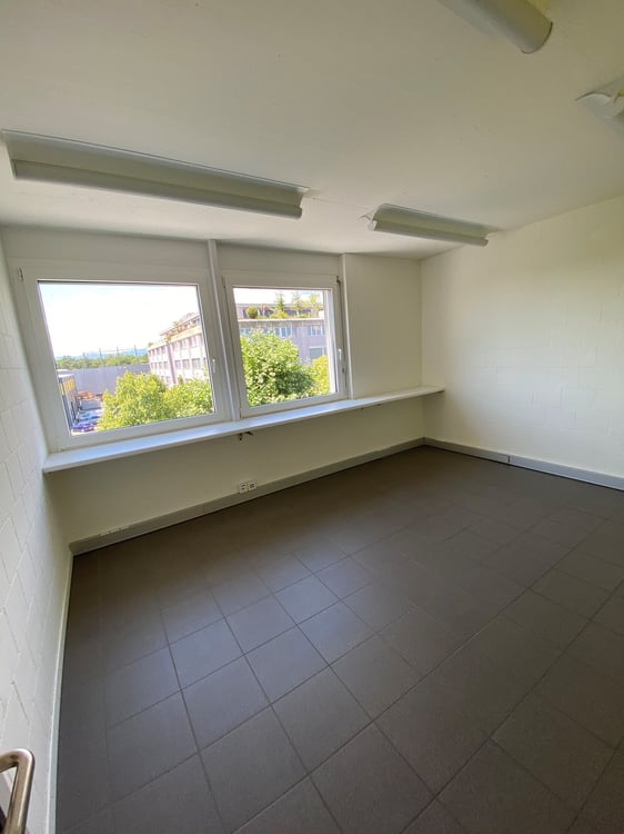 Moderne Büroräume an der Werkstrasse in Lyss 6