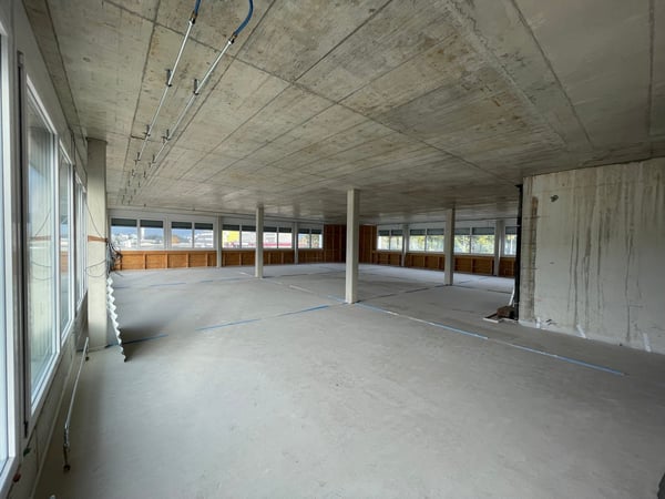 Flexible Gewerbeäumlichkeiten / Locaux commerciaux modulables 2