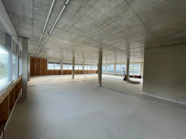 Flexible Gewerbeäumlichkeiten / Locaux commerciaux modulables 1