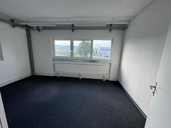Moderne Bürofläche im Industriegebiet Süd in Lyss 4