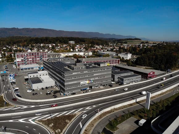 Gewerberaum / Lager / Büro / Atelier 250m2 - Local commercial / Entrepôt / Bureau / Atelier de 250m2 5