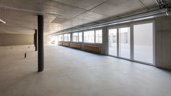 Local commercial, bureau et entrepôt / Gewerberaum, Büro und Lager 2