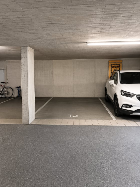 Einstellhallenparkplatz zu verkaufen – Salachweg 10-12, 3273 Kappelen
