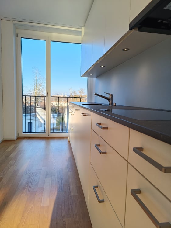 Wohnen am Bach mit 27m2 sonniger, grosser Loggia 2