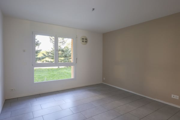 Familienfreundliche 4.5-Zimmerwohnung im Erdgeschoss mit Sitzplatz und zwei Badezimmern 6