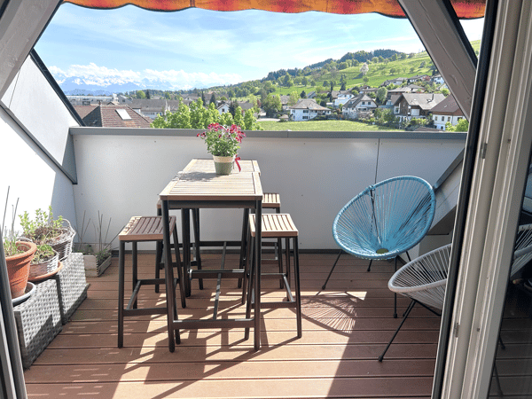 Heimelige 4.5-Zimmer-Dachwohnung 9