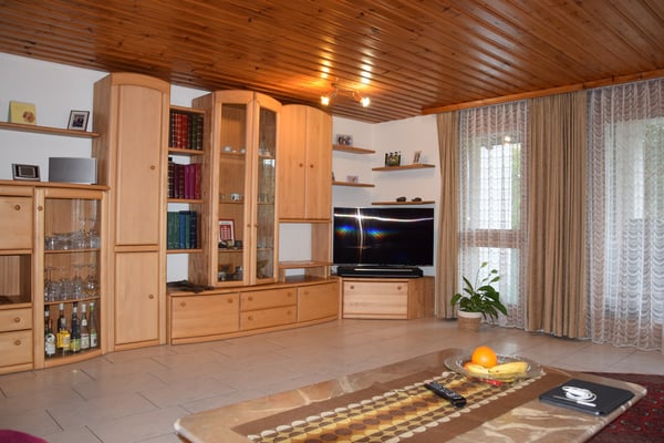 1-Zimmer-Wohnung im 1. OG mit Bastelraum und TG-Platz 7