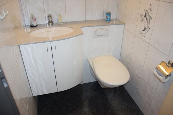 1-Zimmer-Wohnung im 1. OG mit Bastelraum und TG-Platz 10