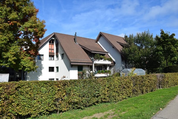 1-Zimmer-Wohnung im 1. OG mit Bastelraum und TG-Platz 2