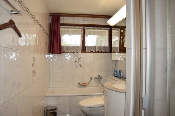 1-Zimmer-Wohnung im 1. OG mit Bastelraum und TG-Platz 11