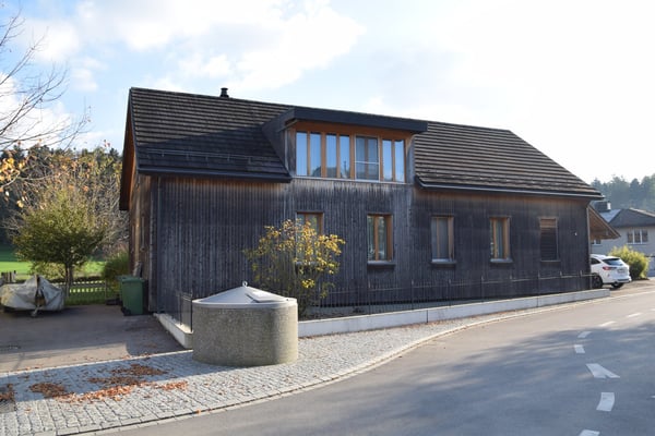 Minergie-Einfamilienhaus mit Solaranlage an naturnaher Lage 5