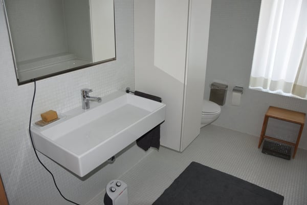 Minergie-Einfamilienhaus mit Solaranlage an naturnaher Lage 13