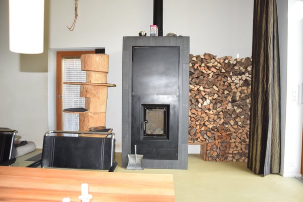 Minergie-Einfamilienhaus mit Solaranlage an naturnaher Lage 11