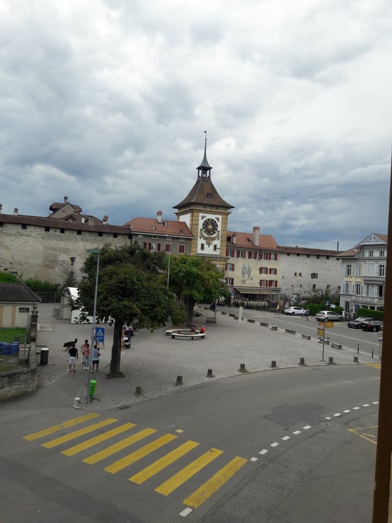 Charmante 4.5-Zimmer-Wohnung im Altbau mit Balkon 12