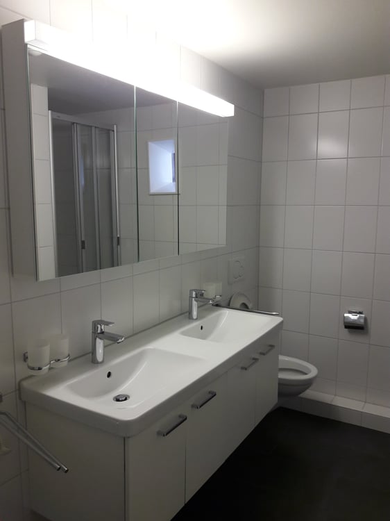 Charmante 4.5-Zimmer-Wohnung im Altbau mit Balkon 4