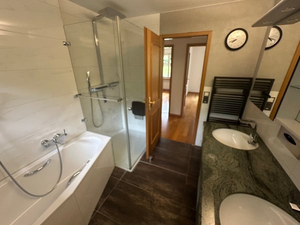 Charmantes Einfamilienhaus mit 1618 m2 Garten 8