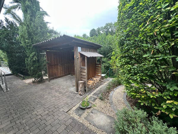 Charmantes Einfamilienhaus mit 1618 m2 Garten 31