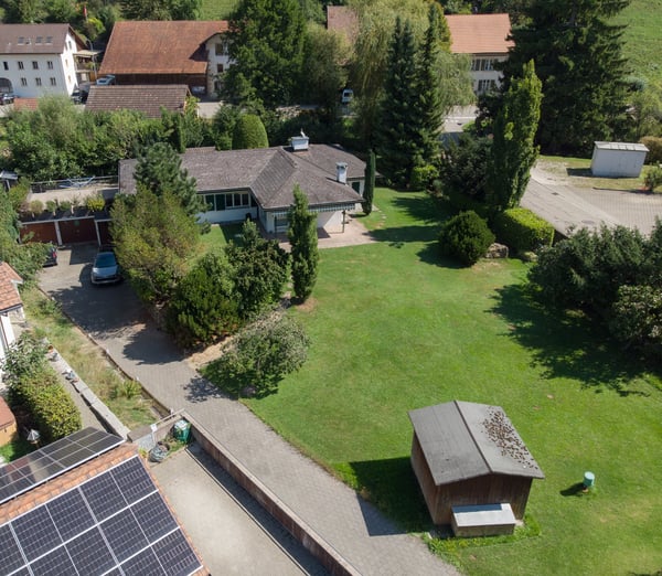 Charmantes Einfamilienhaus mit 1618 m2 Garten 30