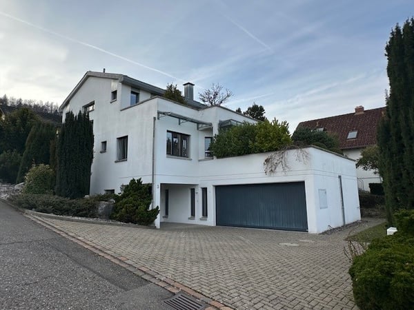 Traum Einfamilienhaus mit schöner Aussicht 8