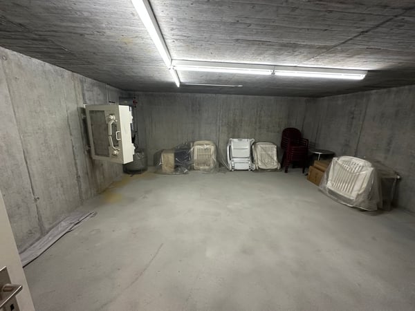 Traumhafte 2.5-Zimmer-Wohnung mit Pool und vielen Pluspunkten 20