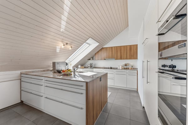Helle 4.5-Zimmer-Maisonette-Wohnung mit grosszügigem Balkon 3