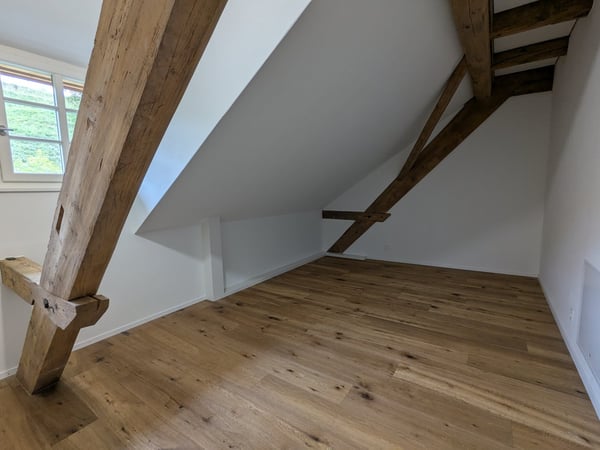 Moderne Dachwohnung in historischem Riegelhaus inmitten der Natur 12