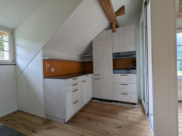 Moderne Dachwohnung in historischem Riegelhaus inmitten der Natur 6