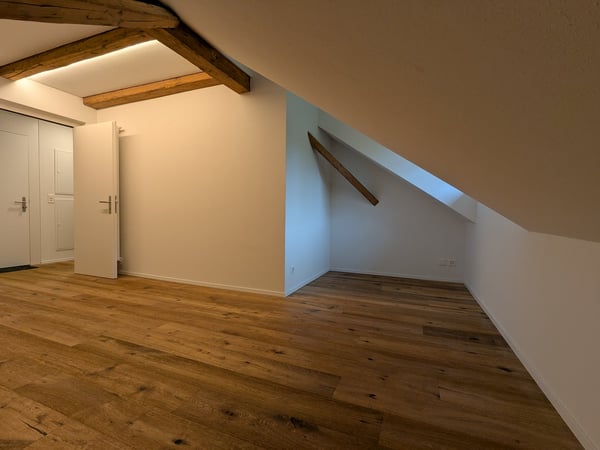 Moderne Dachwohnung in historischem Riegelhaus inmitten der Natur 8
