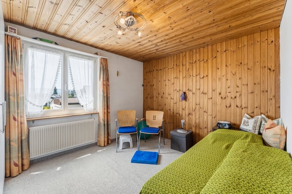 Baulandparzelle mit bestehendem Einfamilienhaus 13