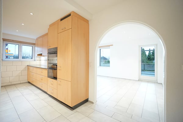 Mehrfamilienhaus mit 4 Wohnungen inkl. 7 Garagen und 6 Aussenparkplätzen 19