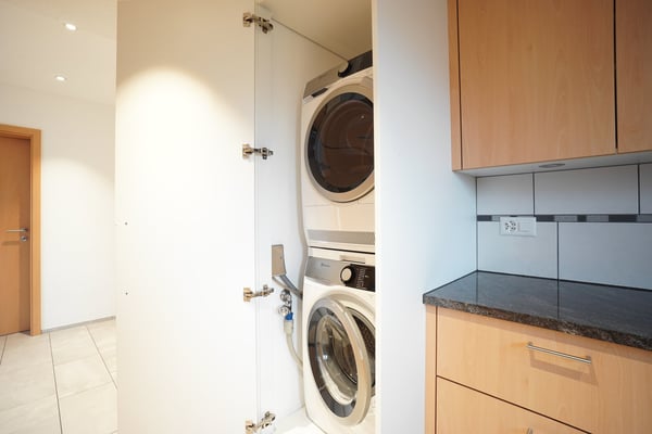 Mehrfamilienhaus mit 4 Wohnungen inkl. 7 Garagen und 6 Aussenparkplätzen 20