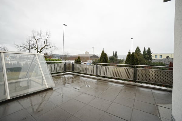 Mehrfamilienhaus mit 4 Wohnungen inkl. 7 Garagen und 6 Aussenparkplätzen 24