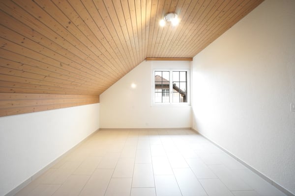 Gepflegtes 1.5-Zimmer-Einfamilienhaus mit Biotop, schönem Garten und hohem Wohnkomfort 13