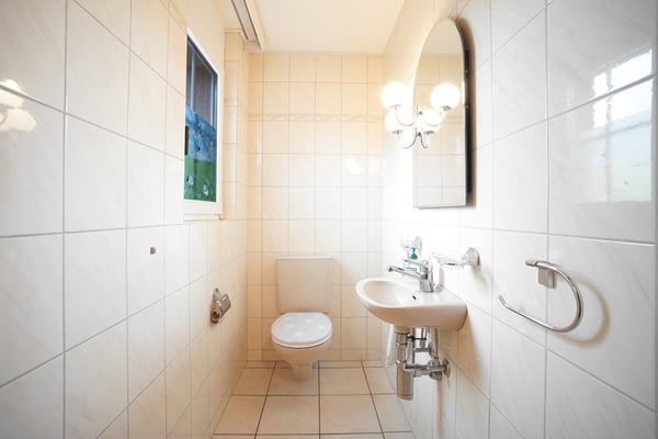 Gepflegtes 1.5-Zimmer-Einfamilienhaus mit Biotop, schönem Garten und hohem Wohnkomfort 11