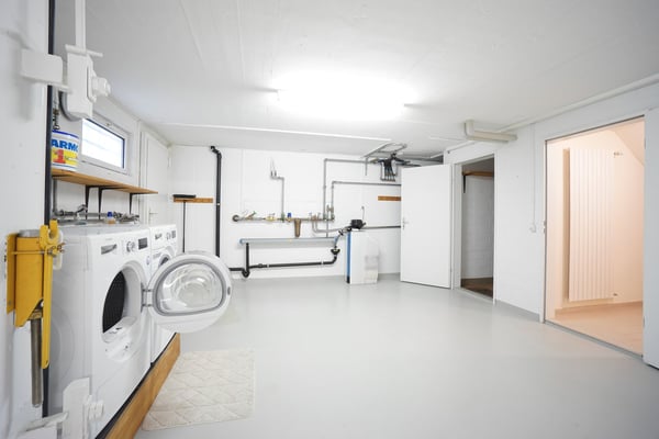 Gepflegtes 1.5-Zimmer-Einfamilienhaus mit Biotop, schönem Garten und hohem Wohnkomfort 18