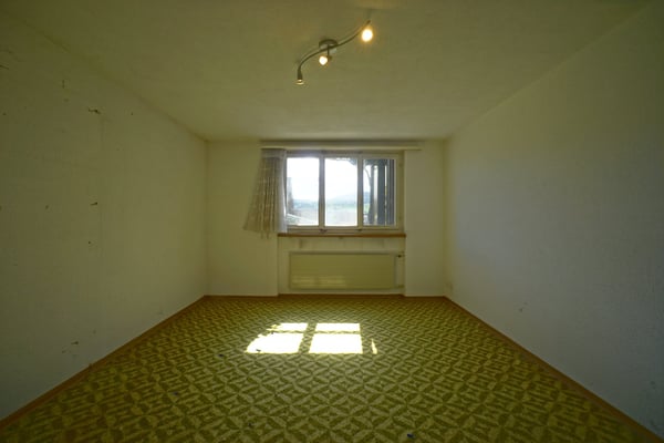 Gemütliches 6.5-Zimmer-Einfamilienhaus an sonniger Lage mit Aus- und Umbaupotenzial 11