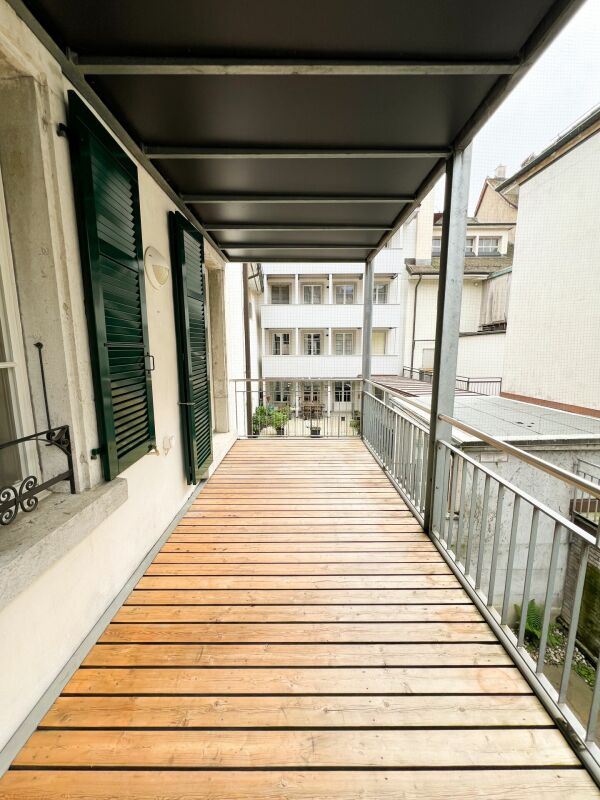 Schöne Altstadtwohnung mit Balkon