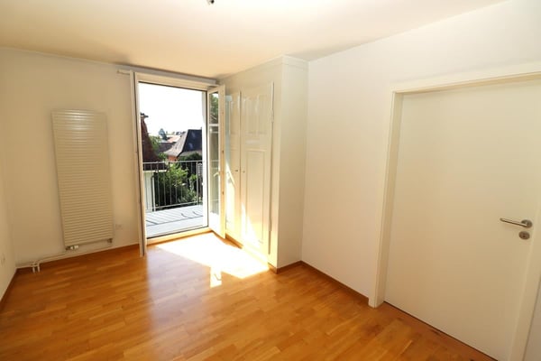 Charmante renovierte 4.5-Zimmer-Dachwohnung 3