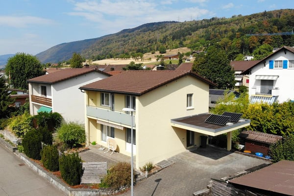Charmantes 4.5-Zimmer-Einfamilienhaus in Lengnau – sofort verfügbar! 1