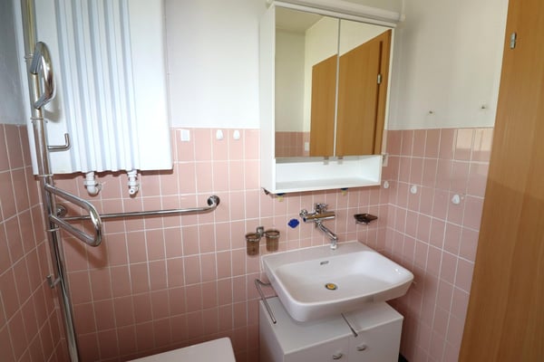 Charmantes 4.5-Zimmer-Einfamilienhaus in Lengnau – sofort verfügbar! 9