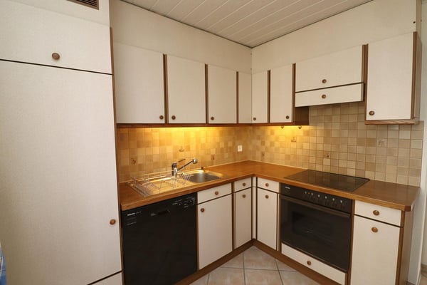 Charmantes 4.5-Zimmer-Einfamilienhaus in Lengnau – sofort verfügbar! 5