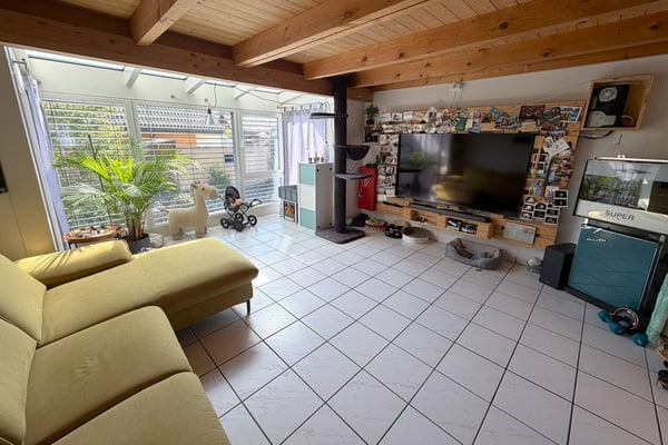 Charmantes Einfamilienhaus in ruhiger Lage in Schüpfen 2