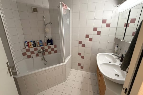 Charmantes Einfamilienhaus in ruhiger Lage in Schüpfen 9