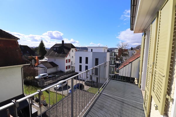 Renoviertes Mehrfamilienhaus mit 4 Einheiten mit einer Bruttorendite von 5% 8