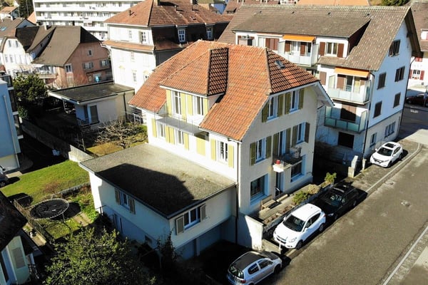 Renoviertes Mehrfamilienhaus mit 4 Einheiten mit einer Bruttorendite von 5% 12