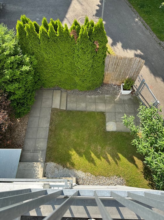 4.5 Zi, Studio, Dachterrasse und ein Ga…