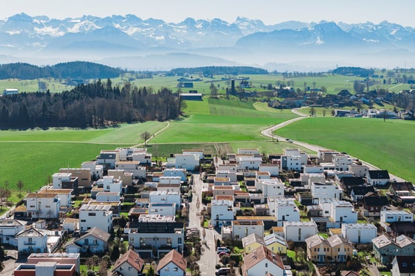 Modernes 6.5-Zimmer-Einfamilienhaus mit Blick in die Alpen 3